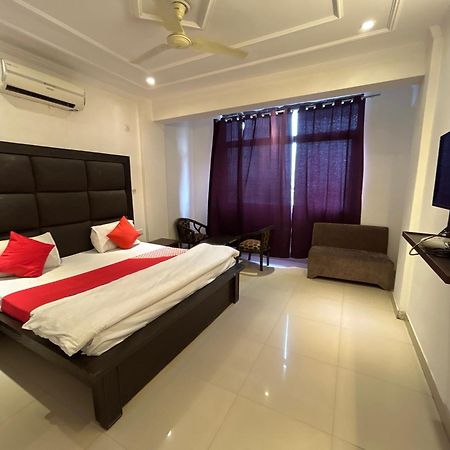 Hotel Amber Palace Dehradun Ngoại thất bức ảnh